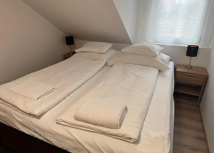 Napfeny アパート Marcali